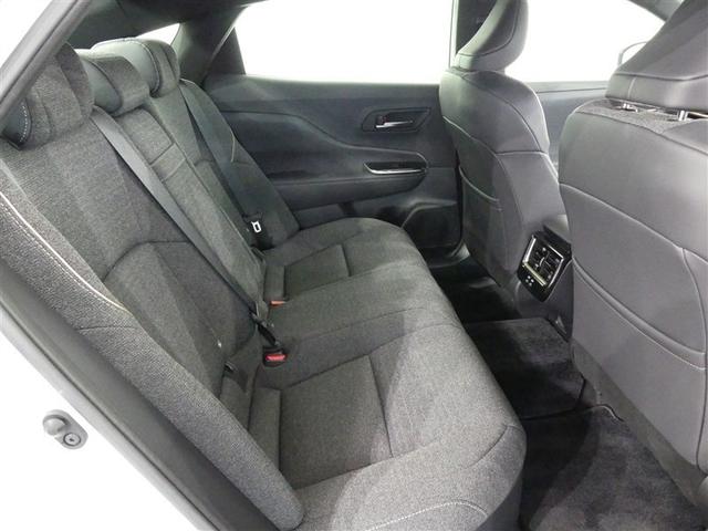 クラウンクロスオーバー Ｇ　１００Ｖ電源　ドラレコ　ミュージックプレイヤー接続可　展示・試乗車　電動シート　４ＷＤ　アルミホイール　ＬＥＤヘッドランプ　記録簿　キーレス　盗難防止装置　ハイブリッド　オートクルーズコントロール（14枚目）