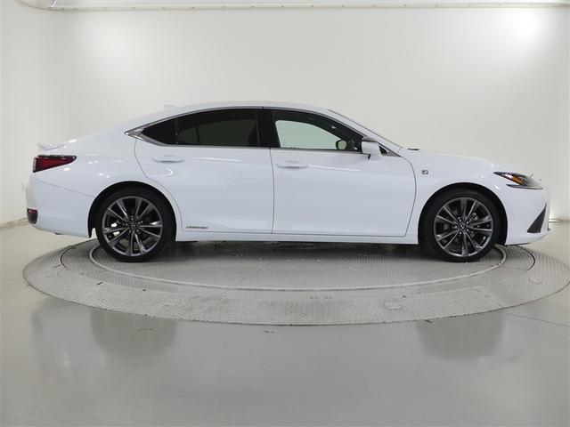 【衝突回避被害軽減・ペダル踏み間違い・車線逸脱警報・先進ライト】搭載のサポカーです。ドライバーの安全をサポートします。