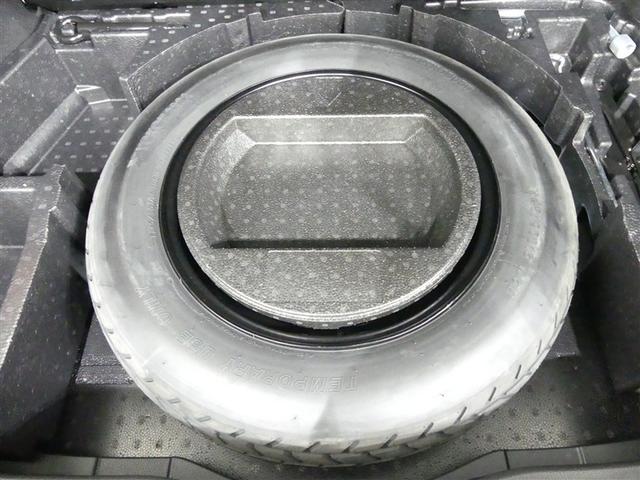 Ｃ－ＨＲ Ｇ　ナビ　ミュージックプレイヤー接続可　アルミホイール　ワンオーナー　ＬＥＤヘッドランプ　記録簿　キーレス　盗難防止装置　ハイブリッド　オートクルーズコントロール　メモリーナビ（17枚目）