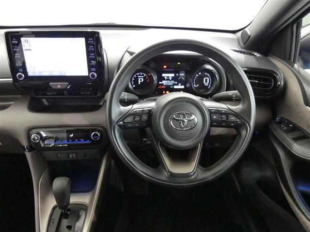 ヤリス Ｇ　ドラレコ　ミュージックプレイヤー接続可　展示・試乗車　ＬＥＤヘッドランプ　記録簿　キーレス　ＣＤ　盗難防止装置　オートクルーズコントロール　メモリーナビ　フルセグ（3枚目）