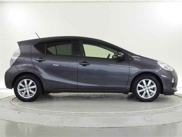 アクア Ｓ　アルミホイール　キーレス　ＣＤ　盗難防止装置　ハイブリッド　メモリーナビ　フルセグ（20枚目）