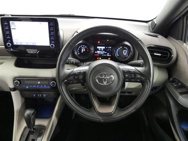 ヤリス Ｚ　ドラレコ　ミュージックプレイヤー接続可　展示・試乗車　ＬＥＤヘッドランプ　記録簿　キーレス　ＣＤ　盗難防止装置　オートクルーズコントロール　メモリーナビ　フルセグ（3枚目）