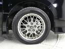 16インチ純正アルミホイール装着です。路面に力を伝えるホイール部分は、特に目立ちますよね。おしゃれは、足元からですね。