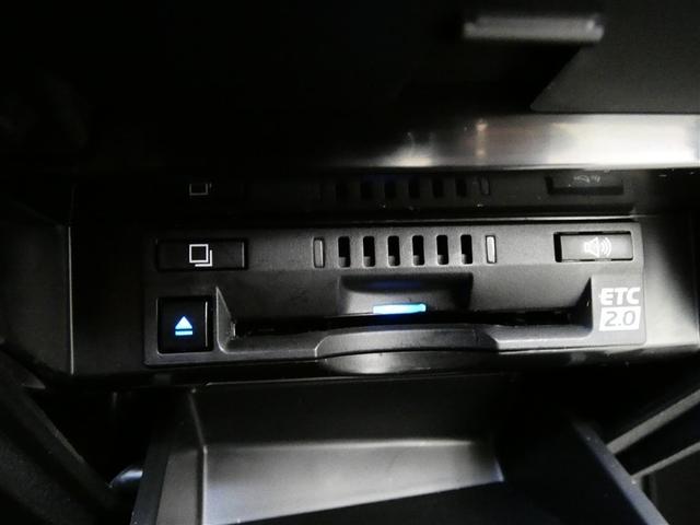 カムリ ＷＳ　１００Ｖ電源　ミュージックプレイヤー接続可　電動シート　サンルーフ　アルミホイール　ＬＥＤヘッドランプ　記録簿　キーレス　ＣＤ　盗難防止装置　ハイブリッド　オートクルーズコントロール　メモリーナビ（16枚目）