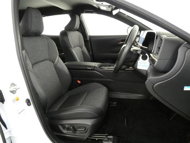 クラウンクロスオーバー Ｇ　１００Ｖ電源　ＴＶ　ドラレコ　ミュージックプレイヤー接続可　展示・試乗車　電動シート　４ＷＤ　アルミホイール　ＬＥＤヘッドランプ　記録簿　キーレス　盗難防止装置　ハイブリッド　フルセグ（22枚目）