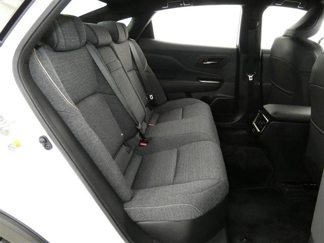 クラウンクロスオーバー Ｇ　１００Ｖ電源　ＴＶ　ドラレコ　ミュージックプレイヤー接続可　展示・試乗車　電動シート　４ＷＤ　アルミホイール　ＬＥＤヘッドランプ　記録簿　キーレス　盗難防止装置　ハイブリッド　フルセグ（24枚目）