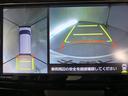 パノラミックビューモニターを装備。クルマを真上から見るように周囲を確認できます。