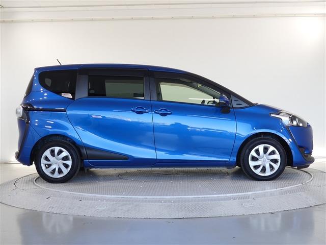 シエンタ Ｇ　乗車定員７人　両側電動スライド　ウオークスルー　ワンオーナー　キーレス　ＣＤ　盗難防止装置　アイドリングストップ　メモリーナビ　フルセグ（11枚目）