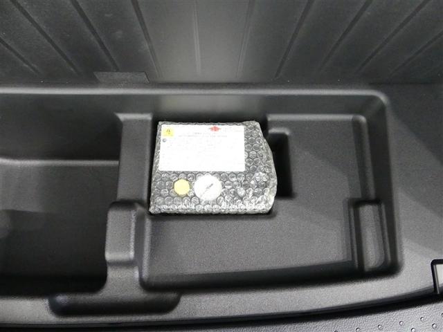 シエンタ Ｇ　乗車定員７人　両側電動スライド　ウオークスルー　ワンオーナー　キーレス　ＣＤ　盗難防止装置　アイドリングストップ　メモリーナビ　フルセグ（16枚目）