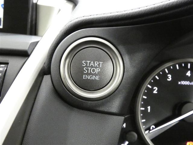 �y�v�b�V���X�^�[�g�z�X�}�[�g�L�[���g�т��āA�u���[�L�𓥂݂Ȃ���X�^�[�g�X�C�b�`�����������ŃG���W�����������܂��B