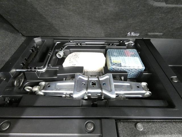 �X�y�A�^�C�����X�Ԃł��B���}�Z�b�g�𓋍ڂ��Ă���܂��B