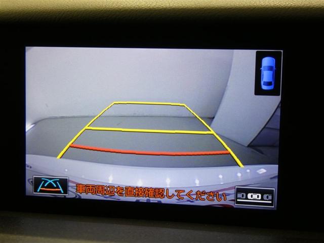 �o�b�N�K�C�h���j�^�[�t���B�ԗ�����̉f�����i�r��ʂɕ\�����A���ԂȂǂ̌�ޑ�����T�|�[�g���܂��B