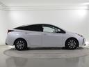 スタイリッシュなウインカーミラーで存在感対向車からの視認性もアップ。安全性も高まります。