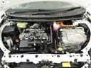 エンジンルームもクリーニングできれいな状態です。ぜひボンネットを開けてご確認ください。