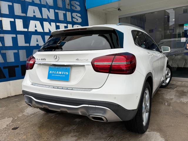 GLAクラス GLA220 4マチック 1オーナー 禁煙車 黒レザー 純正ナビ TV リアカメラ 電動リアゲート レーダーセーフティ スマートキー LEDライト シートヒーター ACC BSM ドラレコ 純正AW(14枚目)