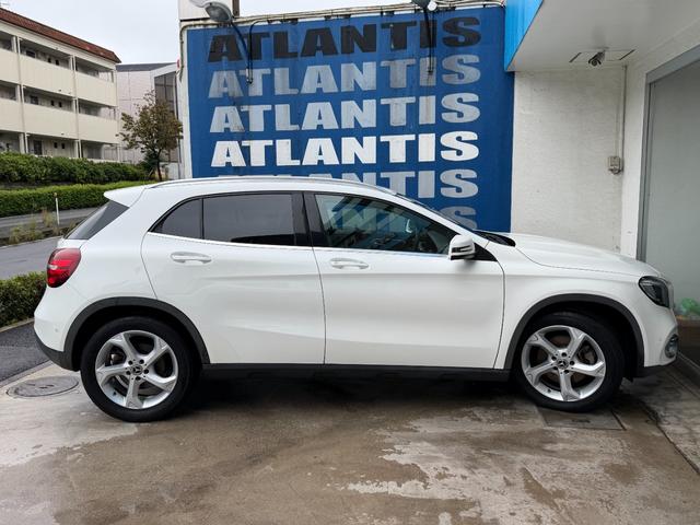 GLAクラス GLA220 4マチック 1オーナー 禁煙車 黒レザー 純正ナビ TV リアカメラ 電動リアゲート レーダーセーフティ スマートキー LEDライト シートヒーター ACC BSM ドラレコ 純正AW(15枚目)