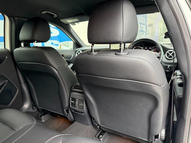GLAクラス GLA220 4マチック 1オーナー 禁煙車 黒レザー 純正ナビ TV リアカメラ 電動リアゲート レーダーセーフティ スマートキー LEDライト シートヒーター ACC BSM ドラレコ 純正AW(25枚目)