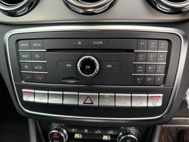 GLAクラス GLA220 4マチック 1オーナー 禁煙車 黒レザー 純正ナビ TV リアカメラ 電動リアゲート レーダーセーフティ スマートキー LEDライト シートヒーター ACC BSM ドラレコ 純正AW(33枚目)