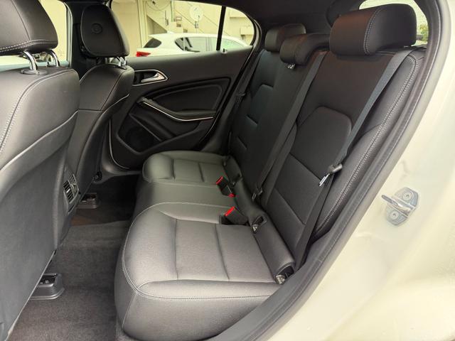 GLAクラス GLA220 4マチック 1オーナー 禁煙車 黒レザー 純正ナビ TV リアカメラ 電動リアゲート レーダーセーフティ スマートキー LEDライト シートヒーター ACC BSM ドラレコ 純正AW(43枚目)