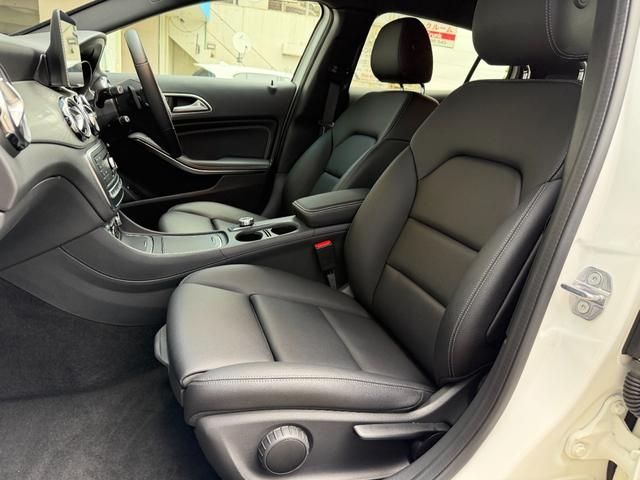 GLAクラス GLA220 4マチック 1オーナー 禁煙車 黒レザー 純正ナビ TV リアカメラ 電動リアゲート レーダーセーフティ スマートキー LEDライト シートヒーター ACC BSM ドラレコ 純正AW(45枚目)