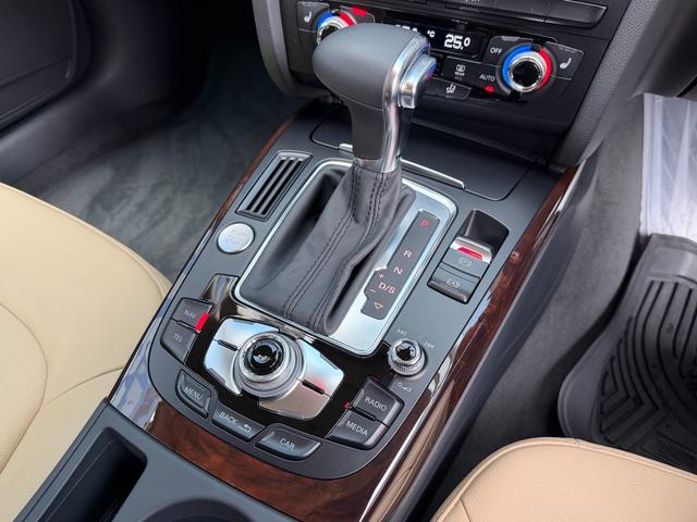 A4アバント 2.0TFSIクワトロ SEパッケージ 1オーナー 禁煙車 ベージュ革シート アシスタンスPKG 純正ナビ TV リアカメラ キセノン ACC BSM スマートキー 電動シート シートヒーター 純正AW(28枚目)
