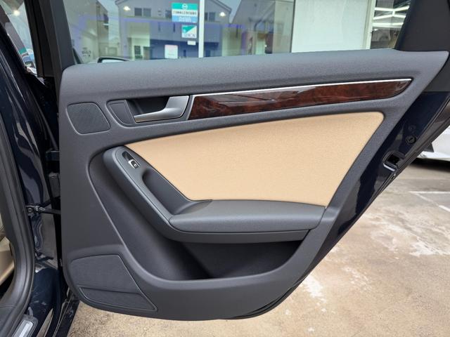 A4アバント 2.0TFSIクワトロ SEパッケージ 1オーナー 禁煙車 ベージュ革シート アシスタンスPKG 純正ナビ TV リアカメラ キセノン ACC BSM スマートキー 電動シート シートヒーター 純正AW(38枚目)