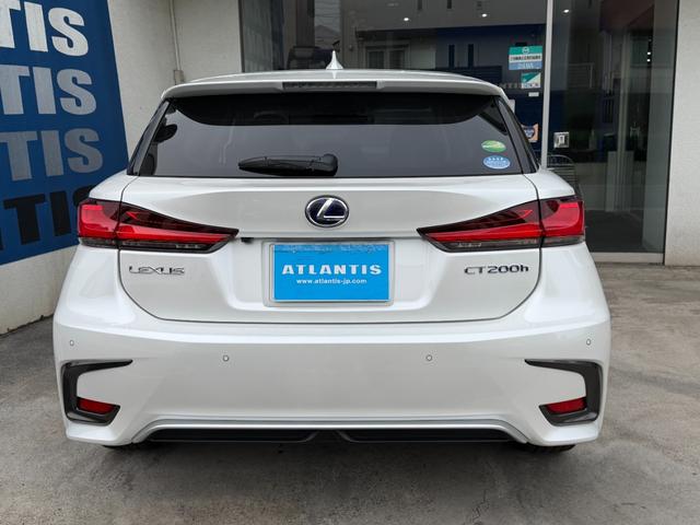 ＣＴ ＣＴ２００ｈ　バージョンＣ　１オーナー　禁煙車　黒レザーシート　パフォーマンスダンパー　純正ナビ　ＴＶ　リアカメラ　ＡＣＣ　レーンアシスト　シートヒーター　電動シート　ＥＴＣ　ドラレコ　純正ＡＷ（18枚目）