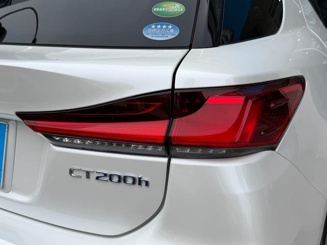 ＣＴ ＣＴ２００ｈ　バージョンＣ　１オーナー　禁煙車　黒レザーシート　パフォーマンスダンパー　純正ナビ　ＴＶ　リアカメラ　ＡＣＣ　レーンアシスト　シートヒーター　電動シート　ＥＴＣ　ドラレコ　純正ＡＷ（19枚目）