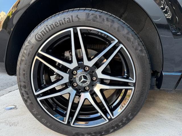 Ｖクラス Ｖ２２０ｄ　アバンギャルド　ＡＭＧラインパッケージ　１オーナー　禁煙車　ベージュ革　デジタルインナーミラー　純正ナビ　ＴＶ　３６０°カメラ　ドラレコ　レーダーセーフティ　電動リアゲート　両側電動スライドドア　電動シート　シートヒーター　ＬＥＤライト（16枚目）