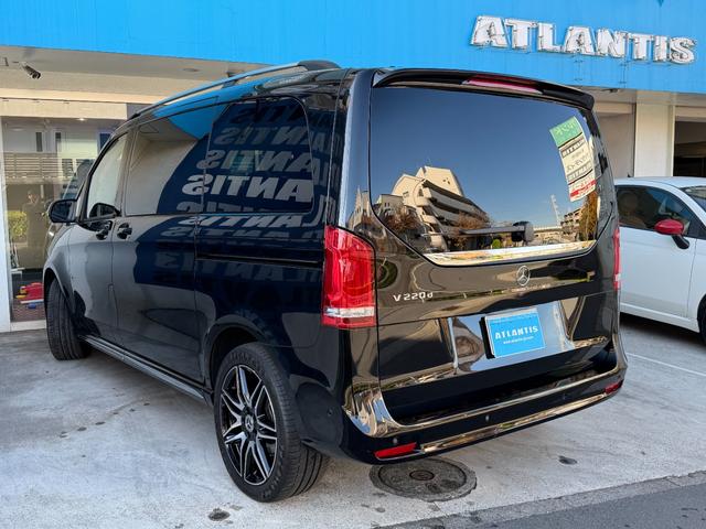 Ｖクラス Ｖ２２０ｄ　アバンギャルド　ＡＭＧラインパッケージ　１オーナー　禁煙車　ベージュ革　デジタルインナーミラー　純正ナビ　ＴＶ　３６０°カメラ　ドラレコ　レーダーセーフティ　電動リアゲート　両側電動スライドドア　電動シート　シートヒーター　ＬＥＤライト（17枚目）