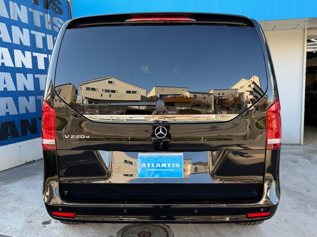 Ｖクラス Ｖ２２０ｄ　アバンギャルド　ＡＭＧラインパッケージ　１オーナー　禁煙車　ベージュ革　デジタルインナーミラー　純正ナビ　ＴＶ　３６０°カメラ　ドラレコ　レーダーセーフティ　電動リアゲート　両側電動スライドドア　電動シート　シートヒーター　ＬＥＤライト（18枚目）