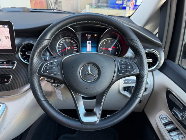 Ｖクラス Ｖ２２０ｄ　アバンギャルド　ＡＭＧラインパッケージ　１オーナー　禁煙車　ベージュ革　デジタルインナーミラー　純正ナビ　ＴＶ　３６０°カメラ　ドラレコ　レーダーセーフティ　電動リアゲート　両側電動スライドドア　電動シート　シートヒーター　ＬＥＤライト（29枚目）