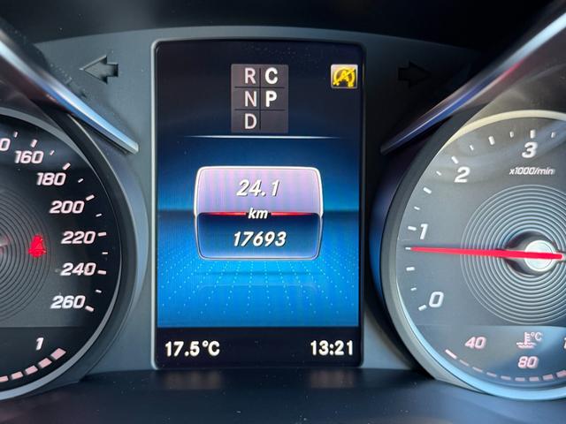 Ｖクラス Ｖ２２０ｄ　アバンギャルド　ＡＭＧラインパッケージ　１オーナー　禁煙車　ベージュ革　デジタルインナーミラー　純正ナビ　ＴＶ　３６０°カメラ　ドラレコ　レーダーセーフティ　電動リアゲート　両側電動スライドドア　電動シート　シートヒーター　ＬＥＤライト（42枚目）