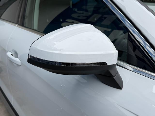 A4オールロードクワトロ ベースグレード 1オーナー 禁煙車 黒レザー 純正ナビ TV サラウンドビューカメラ バーチャルコックピット ACC サイドアシスト 電動リアゲート 純正AW(12枚目)