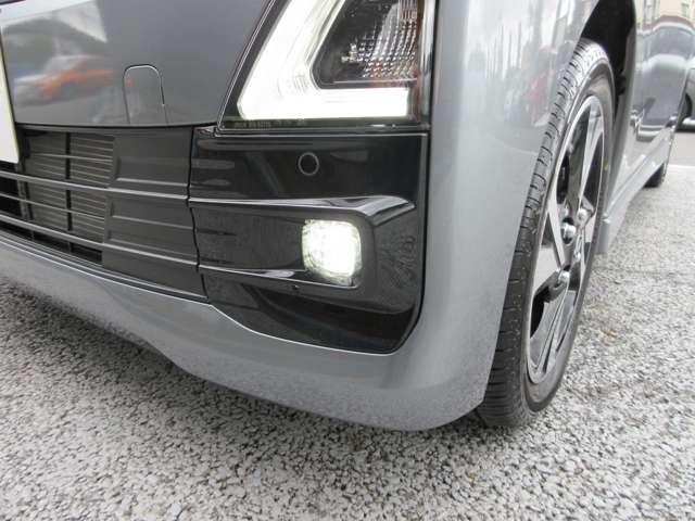 デイズ ハイウェイスター Gターボプロパイロットエディション 純正9インチナビ+アラウンドビュー+ETC2.0+プロパイロット+ナビ連動ドラレコ+エマブレ+踏み間違い防止+LEDヘッドライト+前席シートヒーター+純正15インチアルミ!試乗車アップ!(17枚目)