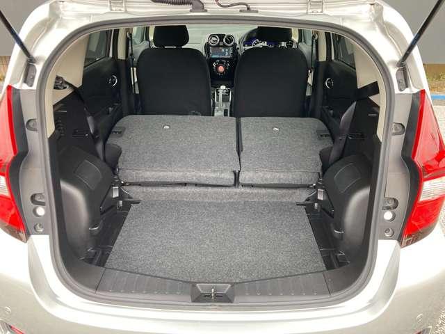 ノート ｅ－パワー　Ｘ　純正メモリーナビ＋ＥＴＣ＋アラウンドビュー＋スマートルームミラー＋インテリキー＋エマブレ＋踏み間違い防止＋純正１５インチアルミ＋プライバシーガラス！ドラレコの取付も承っております！（18枚目）