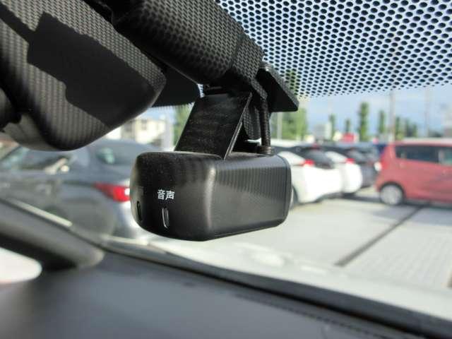 万が一の場合、役立つ可能性が有るドライブレコーダー付いてます！