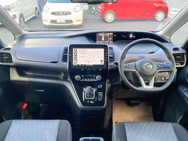 セレナ 1.2 e-POWER ハイウェイスター V 10インチナビ 後席モニター プロパイロット 360°カメラ エマジェンシーブレーキ 1オナ スマキー バックカメラ LED レーンアシスト 点検記録簿付 ETC ドラレコ Aストップ イモビ フルオートエアコン アルミホイール エアバック(4枚目)