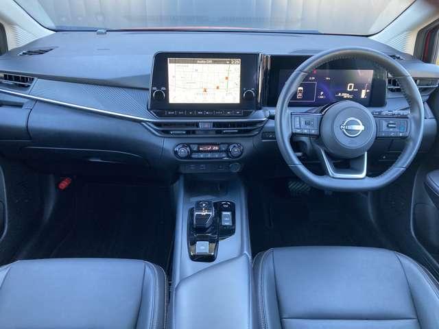 ノート Ｘ　９０周年記念車　コネクトナビ＋アラウンドビュー＋ＥＴＣ２．０＋プロパイロット＋ドラレコ＋寒冷地仕様＋エマブレ＋踏み間違い防止＋前席シートヒーター＋スマートルームミラー＋ＬＥＤライト＋１６インチアルミ　社有車ＵＰ（4枚目）