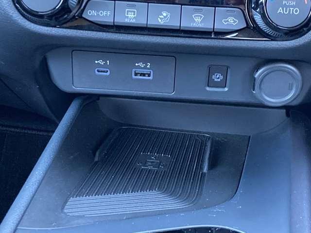 ノート Ｘ　９０周年記念車　コネクトナビ＋アラウンドビュー＋ＥＴＣ２．０＋プロパイロット＋ドラレコ＋寒冷地仕様＋エマブレ＋踏み間違い防止＋前席シートヒーター＋スマートルームミラー＋ＬＥＤライト＋１６インチアルミ　社有車ＵＰ（8枚目）