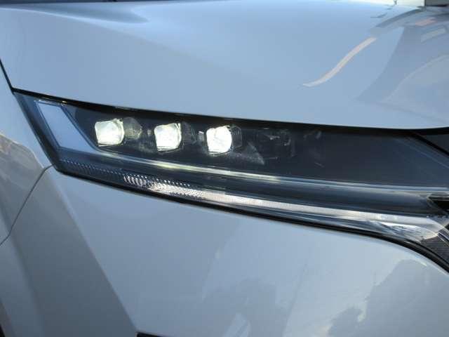 オーラ ニスモ コネクトナビ+アラウンドビュー+ETC2.0+プロパイロット+ドラレコ+寒冷地仕様+エマブレ+踏み間違い防止+前席シートヒーター+スマートルームミラー+LEDライト+専用17インチアルミ!(18枚目)