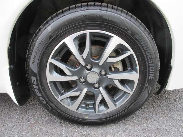 ノート １．２　ｅ－ＰＯＷＥＲ　Ｘ　モードプレミア　ナビ　アラウンドビュー　ＥＴＣ　ワンオーナー　エマブレ　リアカメラ　１オーナー　パワーウインドウ　ＷＡＢ　キーフリー　ＡＣ　エアバッグ　メモリーナビ　ＡＢＳ　インテリジェントキー　アイドリングストップ　レーンキープ　盗難防止装置　ＥＴＣ　記録簿（11枚目）