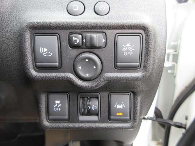 ノート １．２　ｅ－ＰＯＷＥＲ　Ｘ　モードプレミア　ナビ　アラウンドビュー　ＥＴＣ　ワンオーナー　エマブレ　リアカメラ　１オーナー　パワーウインドウ　ＷＡＢ　キーフリー　ＡＣ　エアバッグ　メモリーナビ　ＡＢＳ　インテリジェントキー　アイドリングストップ　レーンキープ　盗難防止装置　ＥＴＣ　記録簿（13枚目）