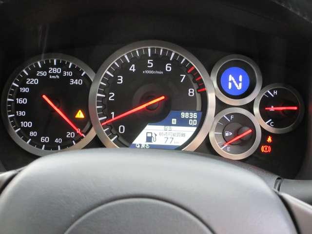 ＧＴ－Ｒ ３．８　ブラックエディション　４ＷＤ　ナビ　ＥＴＣ　ワンオーナー　盗難防止システム　オートクルーズコントロール　アルミホイール　ＡＢＳ　ＥＴＣ　４ＷＤ　スマートキー　ＨＤＤナビ　リヤカメラ　１オーナ（13枚目）