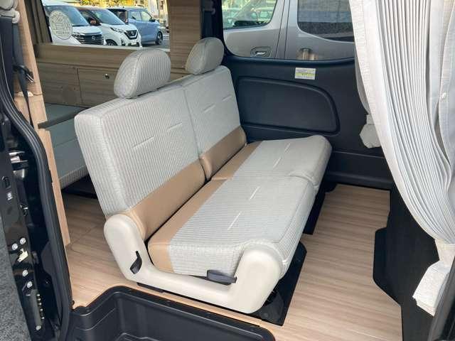 キャラバン グランドプレミアムＧＸ　マイルーム　純正メモリーナビ＋アラウンドビュー＋ＥＴＣ＋ナビ連動ドラレコ＋ウッドブラインド＋室内カーテン＋ロールスクリーン＋左側オートスライド＋ＬＥＤヘッドライト＋スマートルームミラー＋ステッカー！（19枚目）