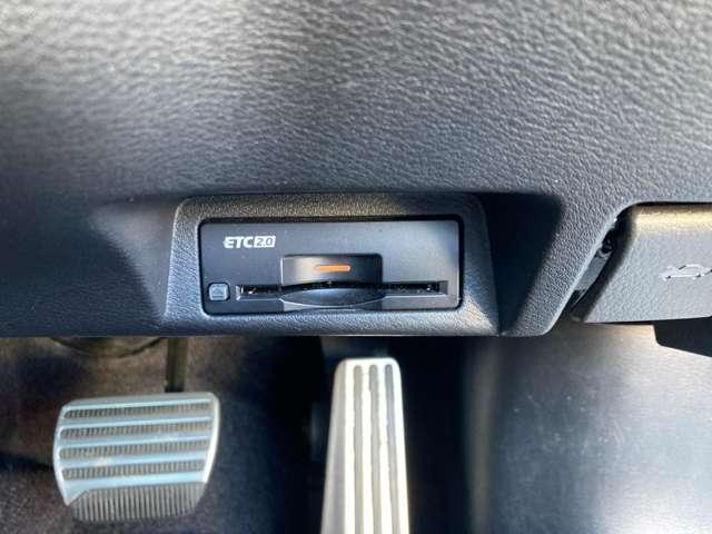 スカイライン ３．５　ハイブリッド　ＧＴ　タイプＳＰ　ナビ　プロパイ　ドラレコ　ワンオーナー　レーンアシスト　アダプティブクルーズ　衝突軽減ブレーキ　インテリジェントキー　ワンオーナー　記録簿　ＬＥＤヘッドライト　バックカメラ　ドラレコ　メモリーナビ　ＥＴＣ　アラウンドビュー（15枚目）