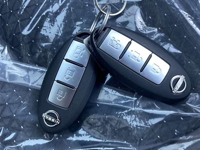 キャラバン ２．４　プレミアムＧＸ　ロングボディ　ディーゼルターボ　４ＷＤ　左側オートスライド　寒冷地　ＭＣ後モデル　エマブレ　寒冷地仕様　Ｂカメラ　ＬＥＤライト　スマートキー　両席エアバッグ　エアコン　４ＷＤ　全方位モニター　盗難防止装置　車線逸脱（13枚目）