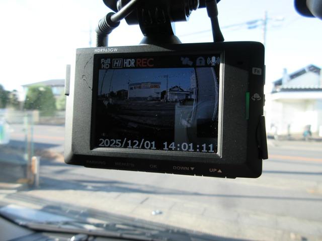 キャラバン ２．４　ＡＵＴＥＣＨ　ロングボディ　ディーゼルターボ　４ＷＤ　ナビ　アラウンドビュー　ドラレコ　ＥＴＣ　ＥＴＣ　レーンキープアシスト　４ＷＤ　全周囲カメラ（2枚目）