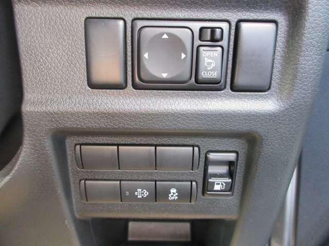 キャラバン ２．４　ＡＵＴＥＣＨ　ロングボディ　ディーゼルターボ　４ＷＤ　ナビ　アラウンドビュー　ドラレコ　ＥＴＣ　ＥＴＣ　レーンキープアシスト　４ＷＤ　全周囲カメラ（12枚目）