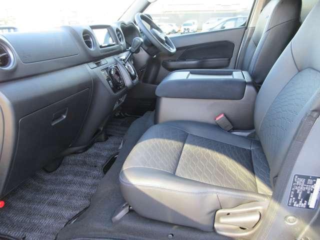 キャラバン ２．４　ＡＵＴＥＣＨ　ロングボディ　ディーゼルターボ　４ＷＤ　ナビ　アラウンドビュー　ドラレコ　ＥＴＣ　ＥＴＣ　レーンキープアシスト　４ＷＤ　全周囲カメラ（17枚目）